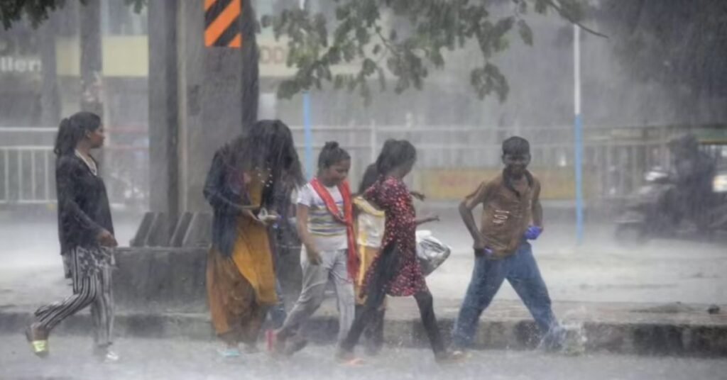 Jharkhand Weather 12 July: झारखंड में आज से बदलेगा मौसम, 13-14 जुलाई को पूरे राज्य में होगी झमाझम बारिश