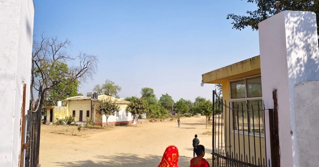 Jharkhand News: इस जेल में नहीं लगेंगे ताले... कैदी दिन में कमाने जाएंगे, रात बीवी- बच्चों के साथ बिताएंगे