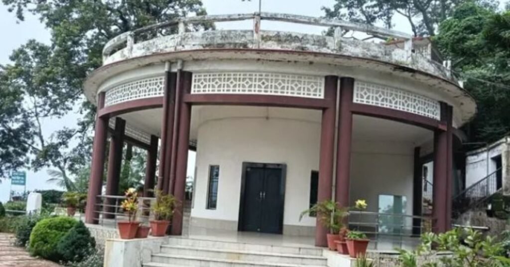 Dumka News : हजारीबाग में पदस्थापित रांची के चिकित्सक का मसानजोर गेस्ट हाउस में मिला शव, ‎दोस्तों के साथ आए थे घूमने