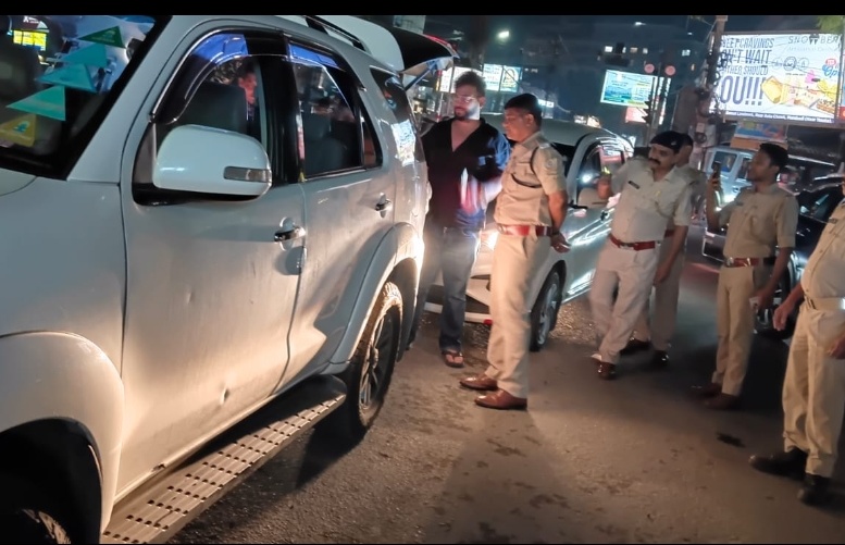 देर रात रांची पुलिस का बड़ा एक्शन : शहरी और ग्रामीण इलाकों में एक साथ चला एंटी क्राइम चेकिंग अभियान