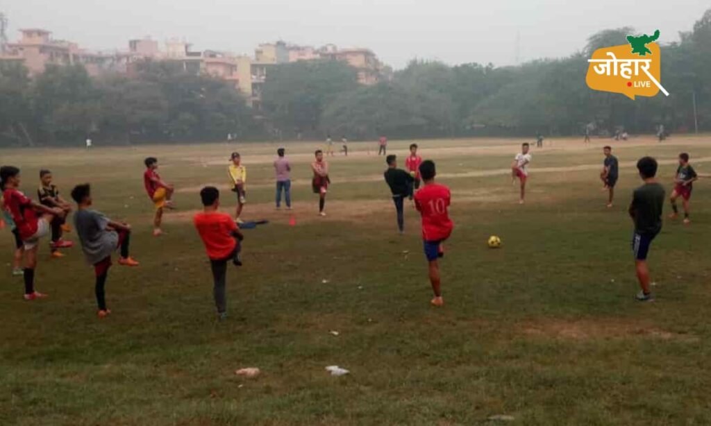 देवघरः आदिवासी महिला फुटबॉलरों को सीएम तक शिकायत पहुंचाना पड़ा भारी, अब जिले में पड़ रही डांट