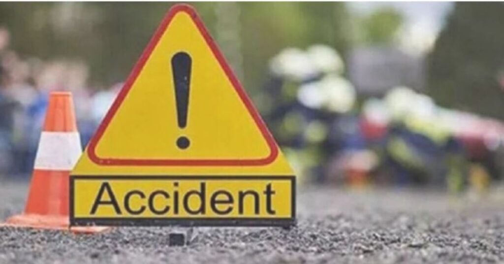 Palamu Road Accident : नीलगाय को बचाने में पलट गया ऑटो; दूसरा वाहन भी टकराया, छह घायल, एक की हालत नाज़ुक