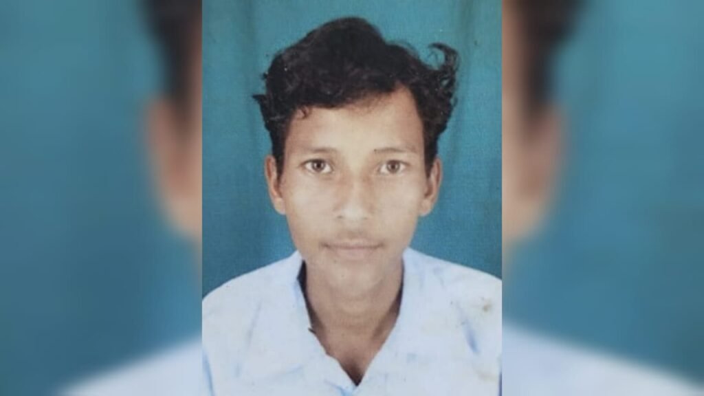 West singhbhum News : परिजनों ने जिस युवक को मृत मानकर कर दिया था अंतिम संस्कार वह गोरखपुर जेल में मिला : हत्या के जुर्म में उम्रकैद की सजा