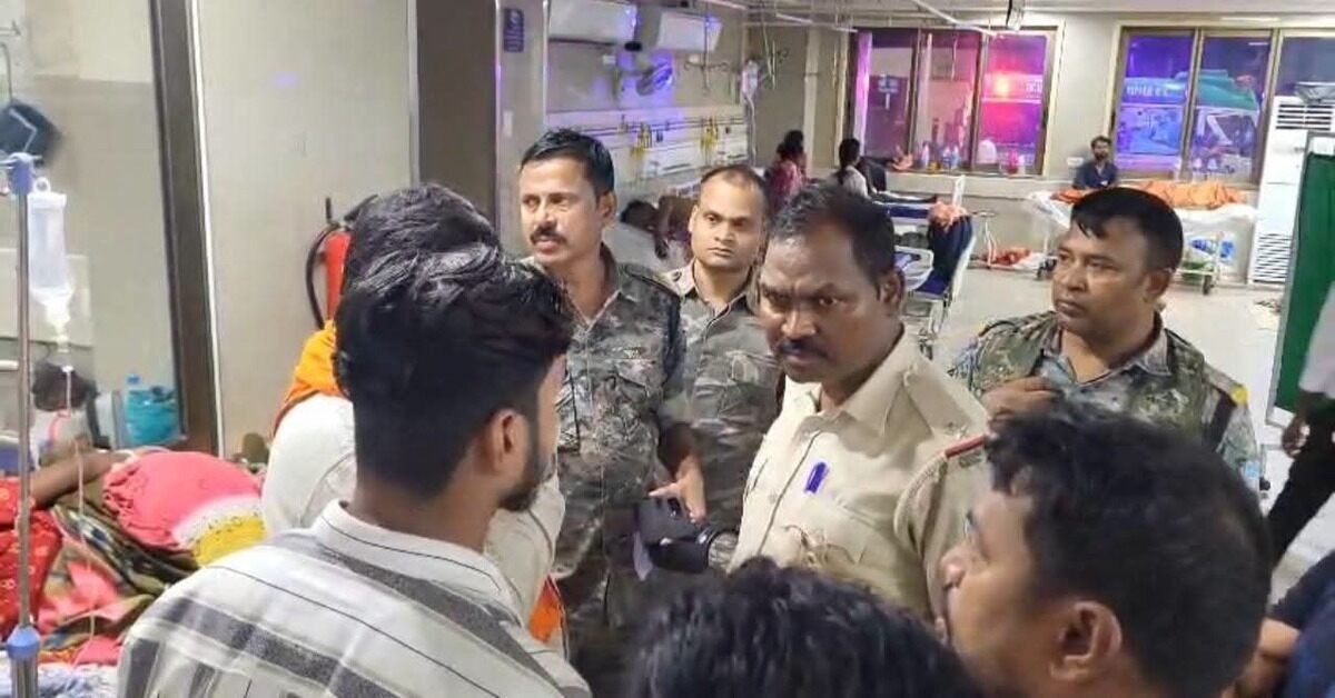 Jamshedpur Accident : मानगो में ट्रक ने बाइक को मारी जोरदार टक्कर, दो लोग गंभीर रूप से घायल