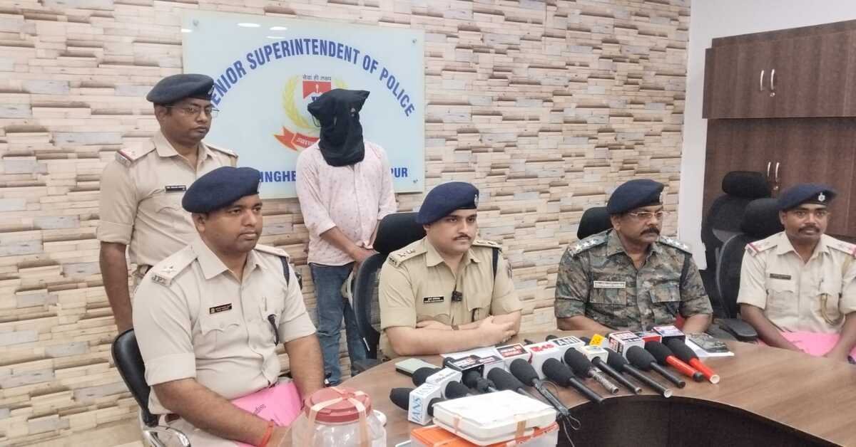 जमशेदपुर में गुमटी की आड़ में बेच रहा था गांजा व नशीली सीरप, एक‌ गिरफ्तार
