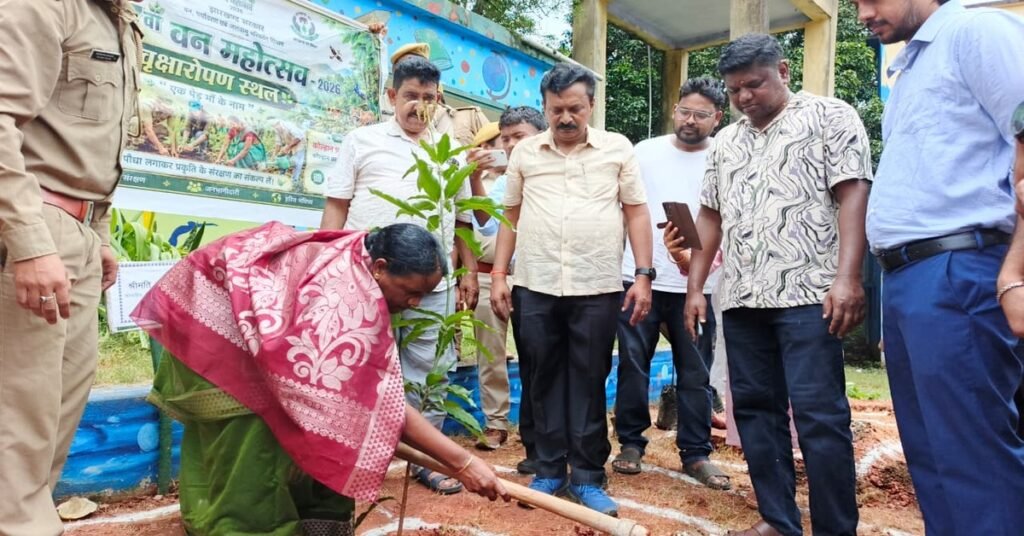 West Singhbhum News : जंगल, जल और जमीन हमारी सबसे अनमोल पूंजी : सांसद जोबा माझी