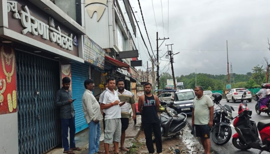 रांची में आभूषण दुकान से जेवरात और नकदी चोरी, जांच में जुटी पुलिस