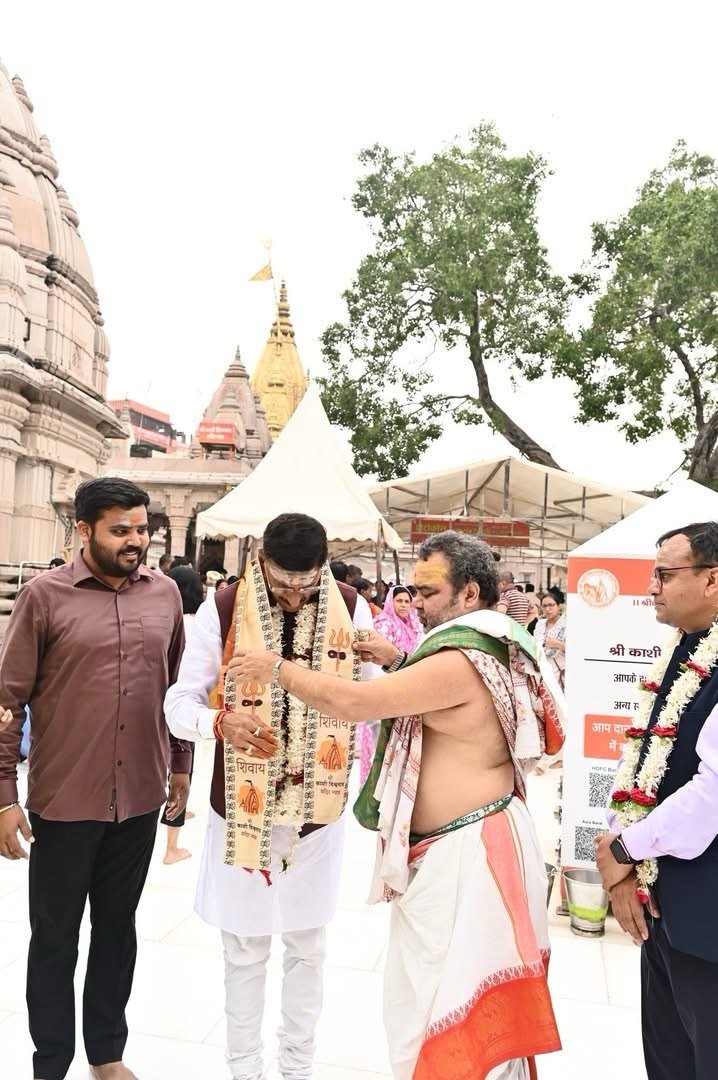 संजय सेठ ने बनारस में किया बाबा विश्वनाथ का दर्शन, पूजन