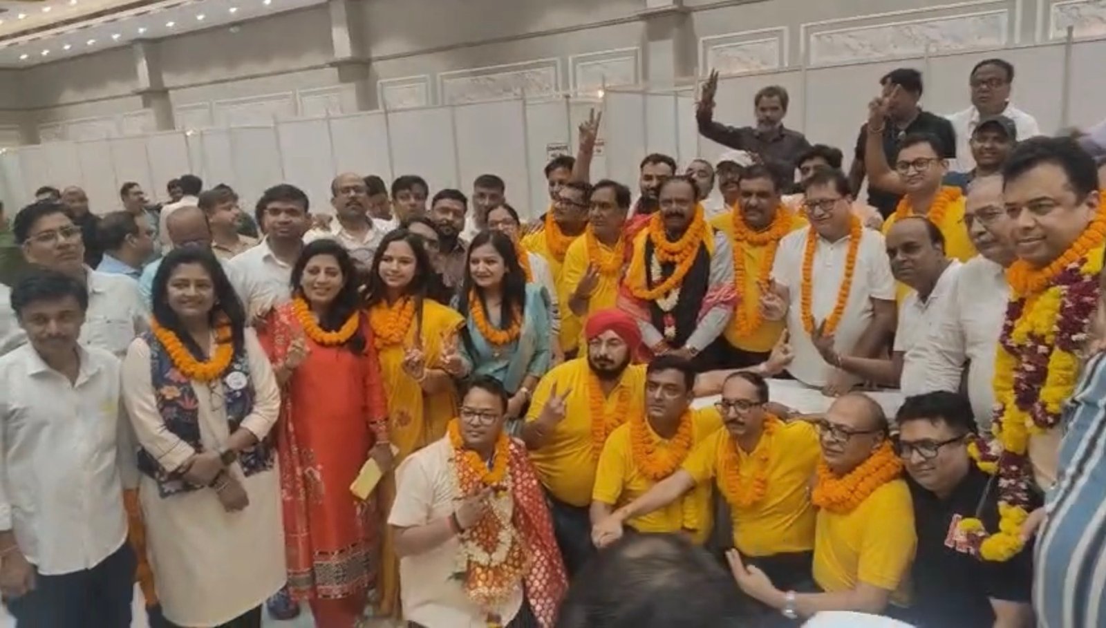 चेंबर ऑफ कॉमर्स में टीम तुलसी का परचम, 21 में 13 सीट जीती