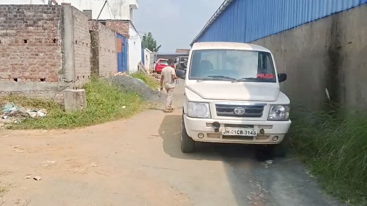 कृषि अधिकारी के घर डकैती, गन पॉइंट पर गहने व नकदी लूटे अपराधी