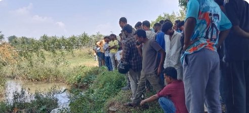 तिग्गा नदी पुल के नीचे बोरे में बंद मिला युवती का शव