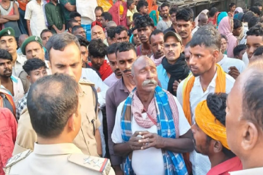 नवगछिया में डबल मर्डर, पति-पत्नी की गोली मारकर हत्या