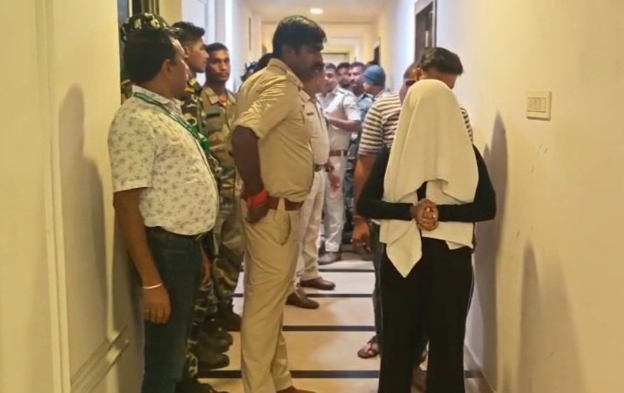रांची के होटल में पुलिस की छापेमारी, कथित देह व्यापार का खुलासा