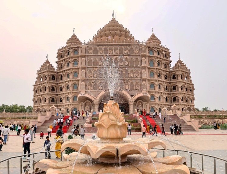 रांची जिला स्कूल में बनेगा स्वर्वेद महामंदिर की तर्ज पर भव्य पूजा पंडाल